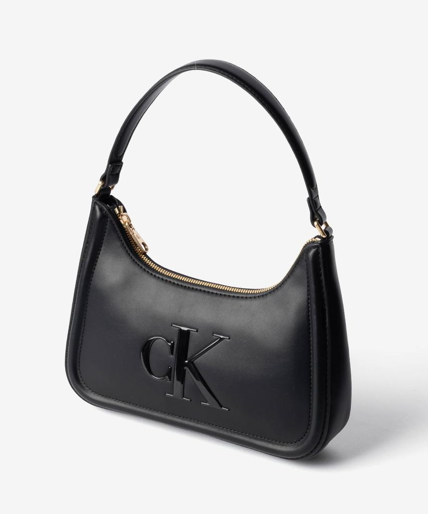 Сумка через плечо LV04F3230G С ПОДНЯТЫМ ЛОГОТИПОМ CK МАЛЕНЬКАЯ СУМКА ЧЕРЕЗ ПЛЕЧО [Calvin Klein] Женская ЧЕРНЫЙ/Черный [Б/У]