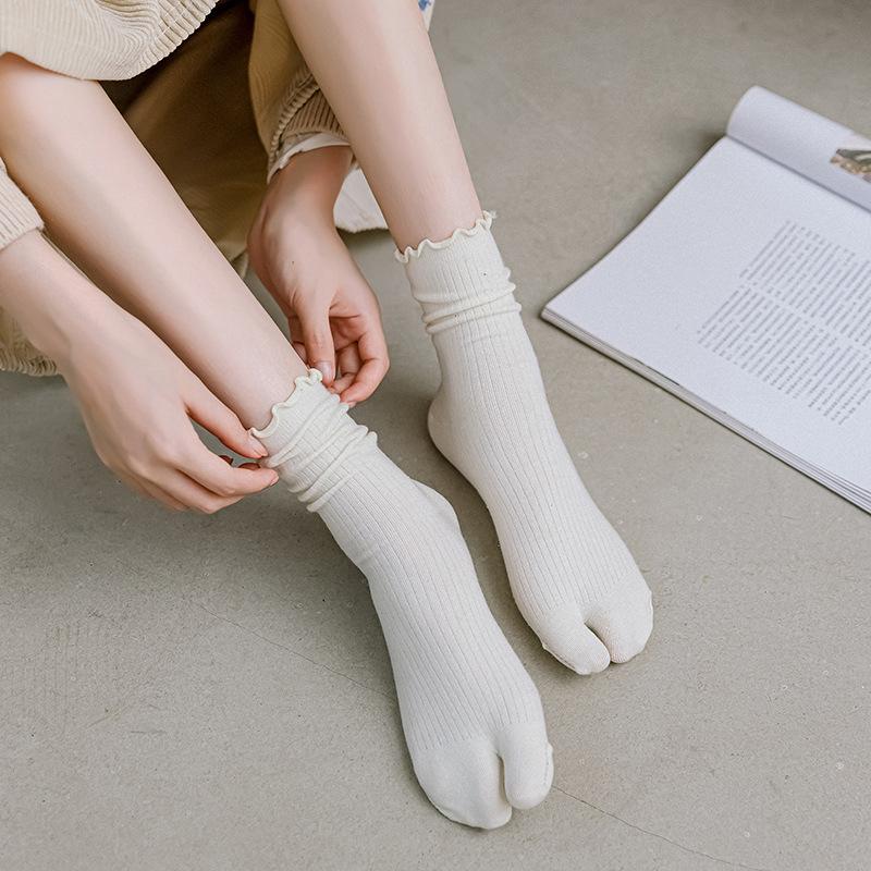 1Pair  High Quality Combed Cotton Split Toe Socks Unisex Simple Comfortable Two-Toed Socks Harajuku Men Women'S Tabi Socks