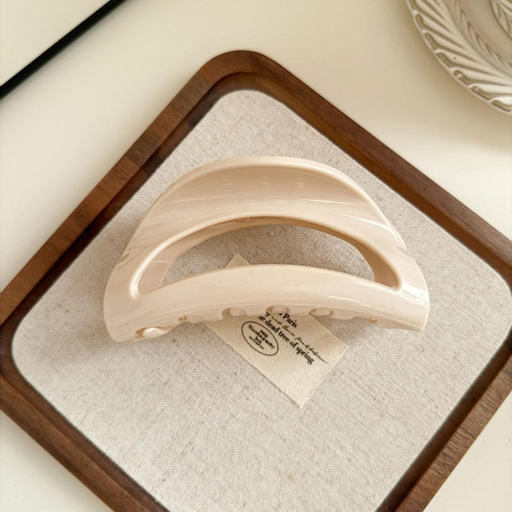 Soft Silicone Shark Hair Claw Clip, Flexible Anti-Collision Back Head Hair Barrette, Shock Resistant Gentle Hair Grip