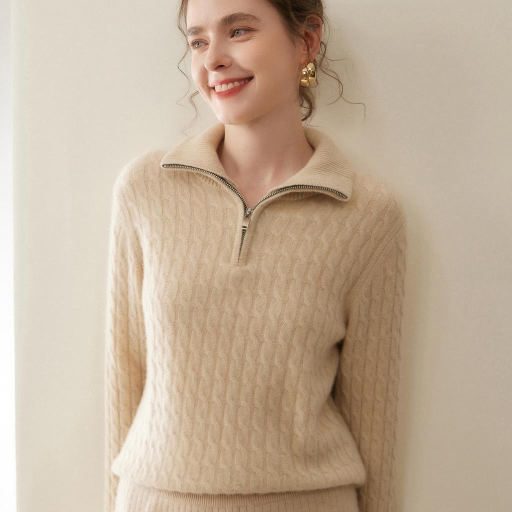 Women's Thickened Cashmere Half-Zip Knit Sweater - Loose Fit, Soft, Turn-Down Collar for Autumn and Winter
