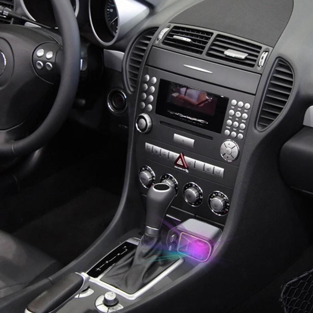 Автомобильное зарядное устройство C3 4 в 1 USB A + USB C с выдвижным кабелем Type C + iP, адаптер-прикуриватель «Звездное небо»