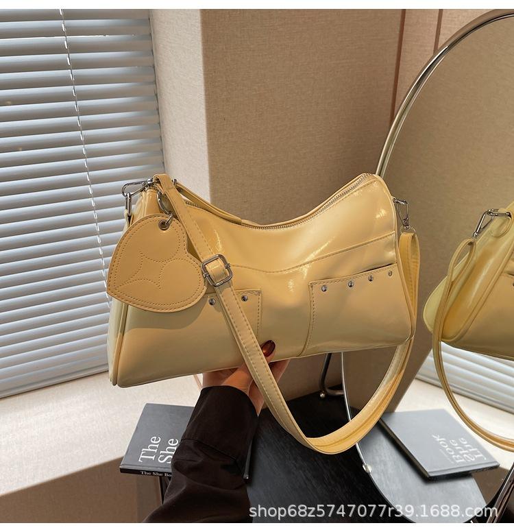 Fashion Trend Large-capacity Messenger Bag Women's 2025 New French Niche Tote Bag Casual Commuter Shoulder Bag