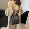Temperament Wide Shoulder Strap Small Bag Women's 2025 New Trendy Fashion Popular Shoulder Bag Foreign Style Messenger Bucket Bag