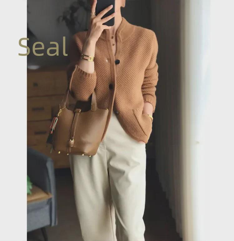 2022 Women's Thickened Cashmere Stand Collar Cardigan Sweater