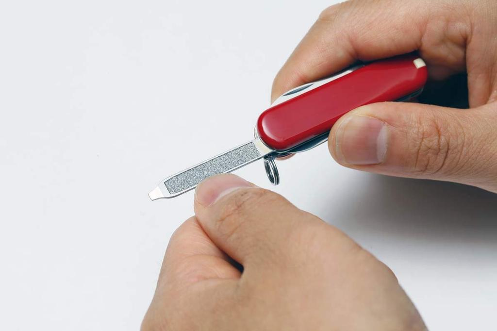 VICTORINOX multi-function knife Classic SD Desert camouflage 0.6223.941