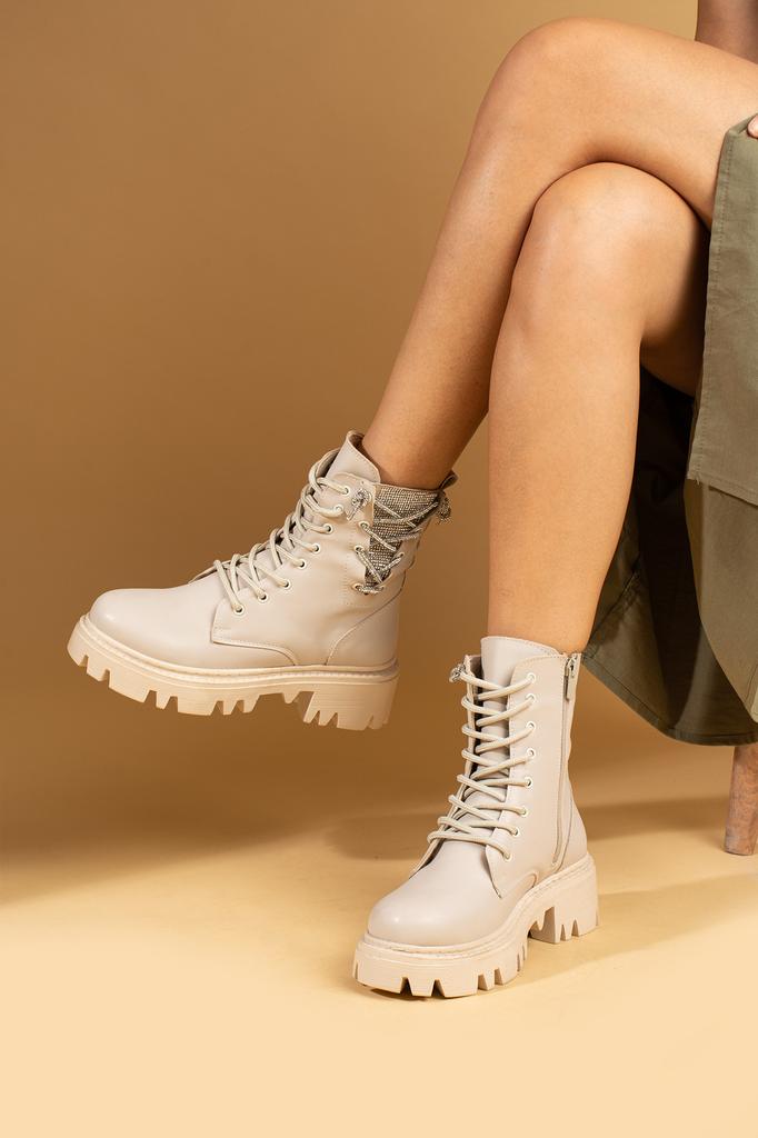 Stone Detailed Comfortable Fit Non-Slip Sole Warm Lining Zippered Women's Boots 57-411-24