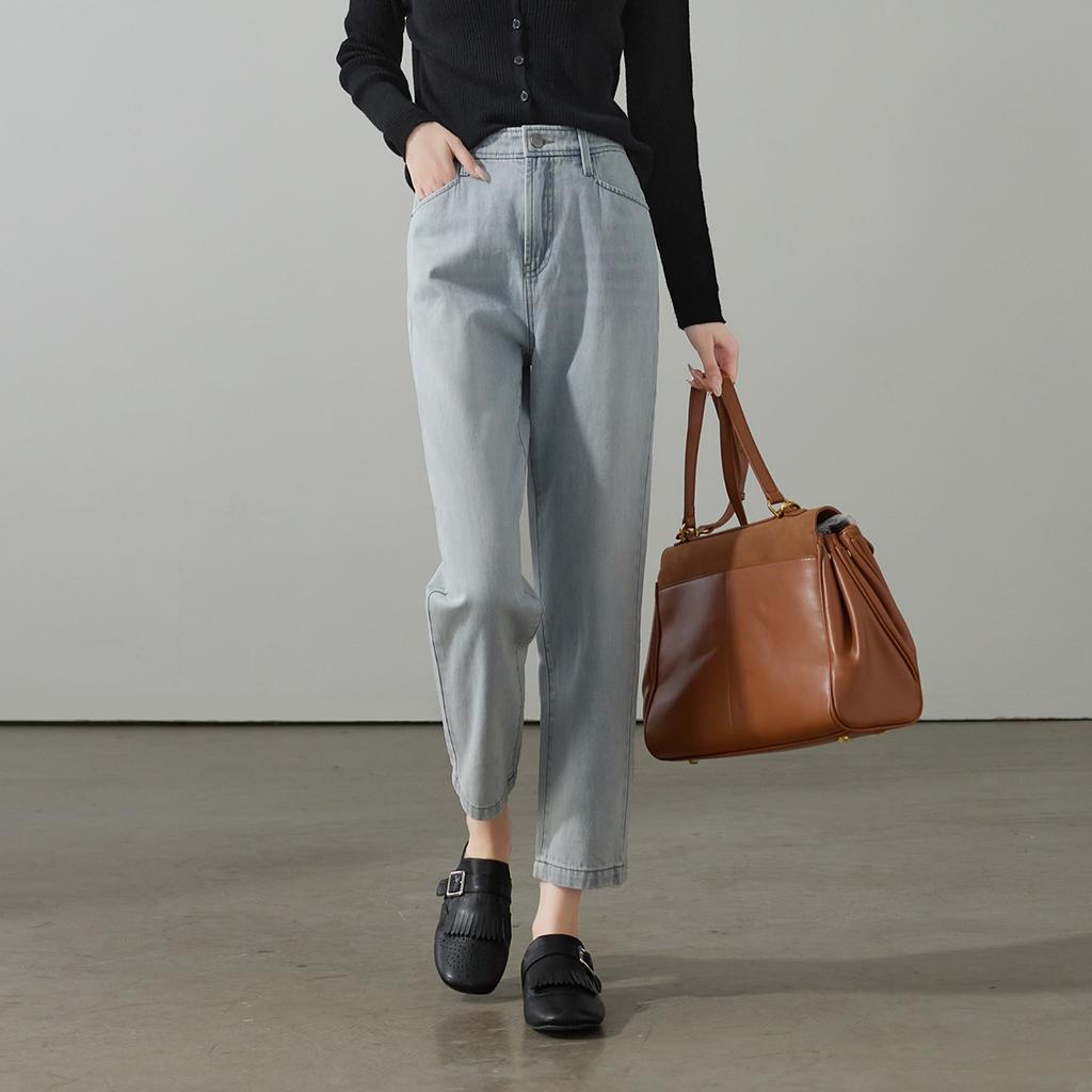 Half elastic waisted pure cotton jeans for women in spring 2026, fashionable and versatile, showing off slim and small leg pants