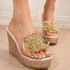 Женские сандалии на наклонном каблуке с толстой подошвой, трехмерные металлические цветы на высоком каблуке, модные для отдыха золотые, серебряные сандалии, летние тапочки