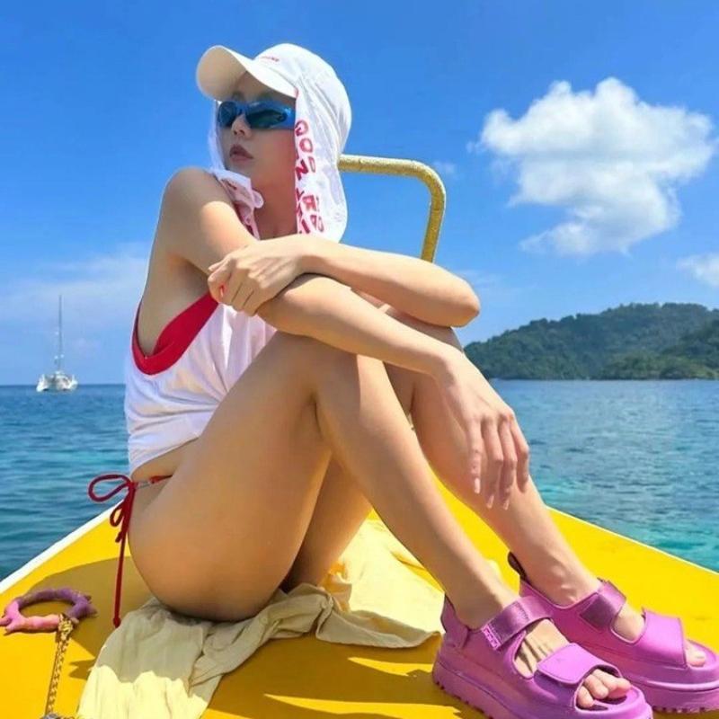 2024 Женская обувь Роскошные брендовые женские сандалии с пряжкой на ремне Романские летние повседневные сандалии Женская обувь на толстой подошве Женская обувь Zapatos