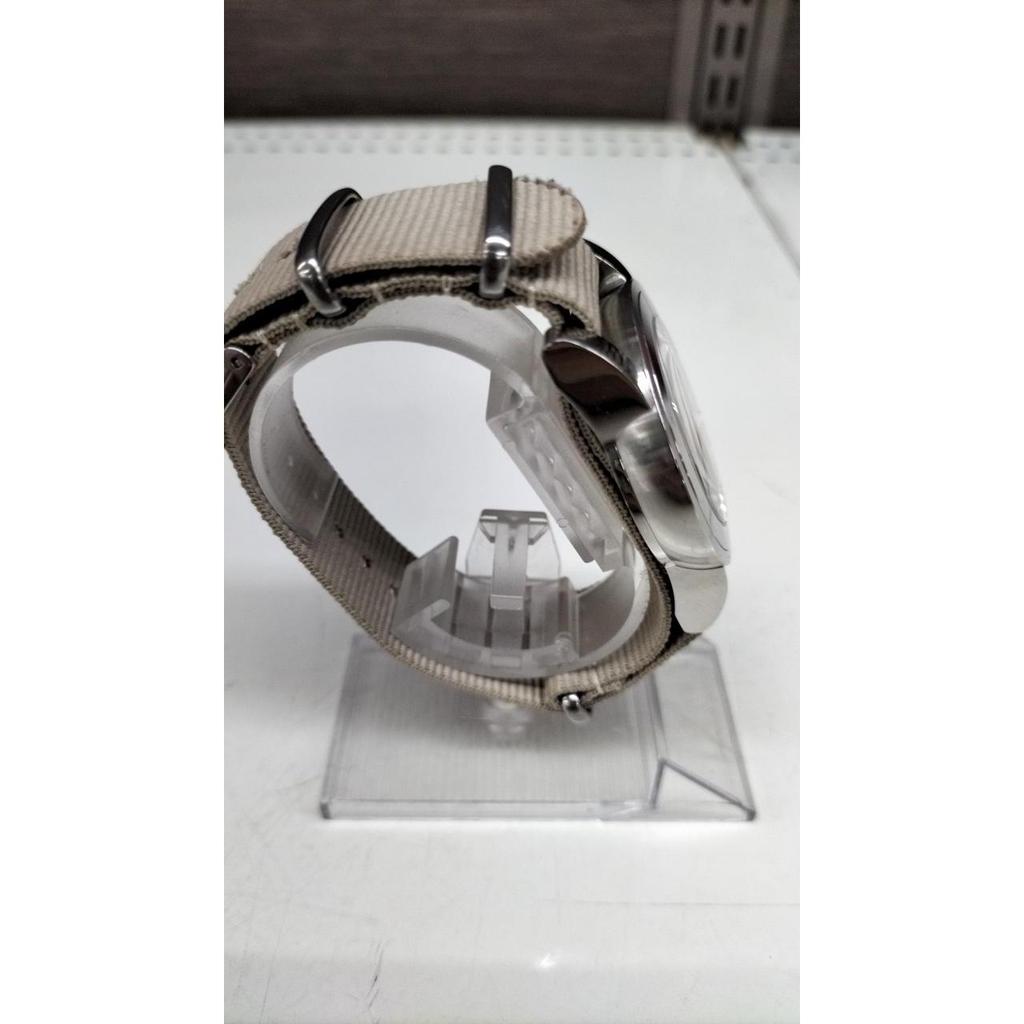 Подержанные кварцевые часы VICTORINOX SWISS ARMY