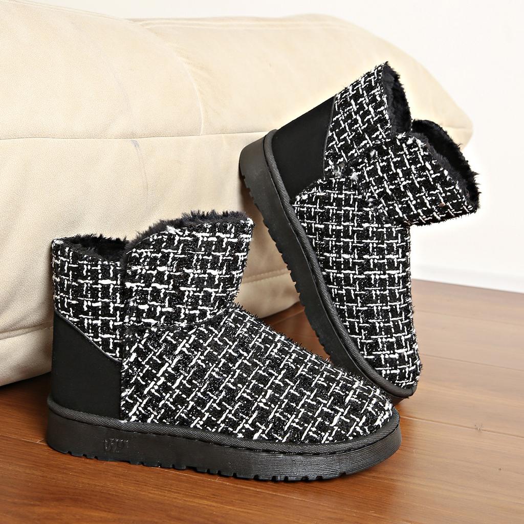 Short snow boots women's bread shoes 2025 new leather waterproof and non-slip fleece thickened cotton shoes for women to keep warm in winter