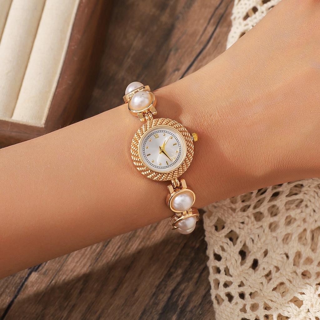 Women Simulation Pearl Bracelet Watches Quartz Dial Warch Ladies Wristwatches