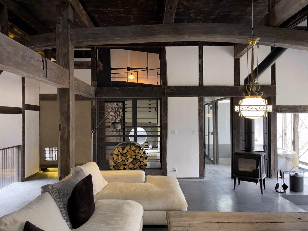 Гель для душа Reno Chronosharme Shiguchi Collection [300 мл]