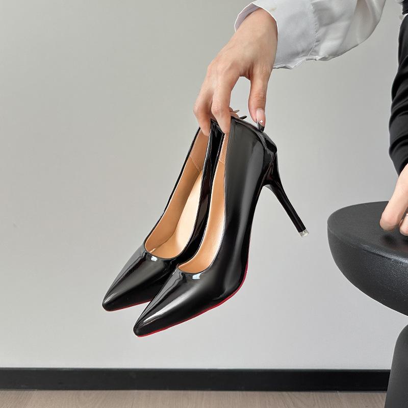 Высокие каблуки, тонкие каблуки, женственность, осенняя мода, высокий стиль, большой размер, лакированная кожа телесного цвета, не устают ноги, туфли-лодочки с открытым верхом