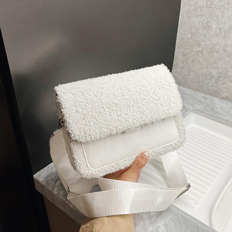 Маленькая сумка через плечо из овечьей шерсти, женская новая модная квадратная сумка через плечо из фактурной ткани, универсальная сумка через плечо из плюша класса люкс