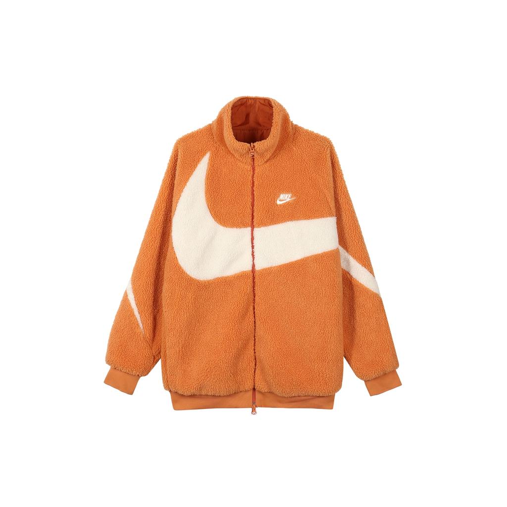 Nike Двусторонняя куртка-боа Big Swoosh (Азия) Мужская верхняя одежда с острым карри/кокосовым молоком, оранжевая BQ6546-808