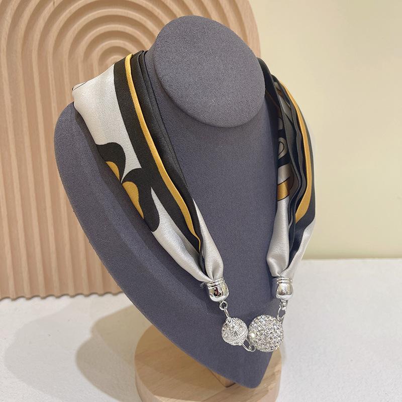 Four Seasons Available New Women's Scarf, Шарф, Магнитная пряжка, Шарф, Ожерелье, Универсальное украшение, Двойное назначение, Инкрустация бриллиантами