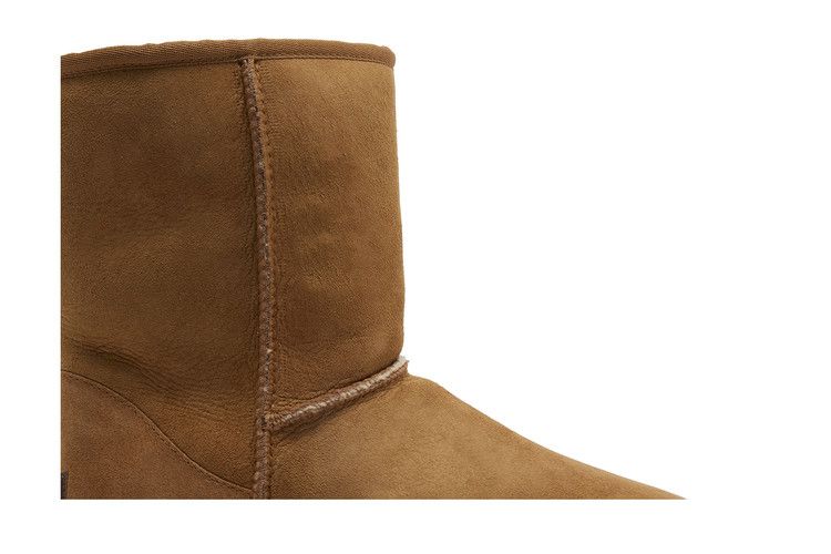 UGG Classic Short 'Chestnut'