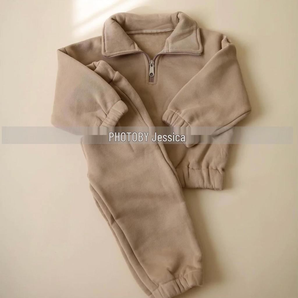 Зимний флисовый комплект в корейском стиле: Топ с высоким воротом на молнии до половины и джоггеры для мальчиков и девочек