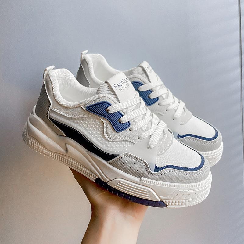 Весна Новая корейская версия Маленькие белые туфли для студентов Толстая подошва Кексы Повседневная обувь для доски