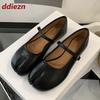 Fashion Fashion Strange Toe Ladies Mary Janes Flats Shoes Female Buckle Strap Footwear Shallow Women Flats Lolita Shoes