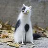 Шерстяной войлок Фамильяры Причудливые войлочные украшения ручной работы Капризные куклы кошки/опоссума Коллекционная фигурка животного для декора стола, полки, столешницы
