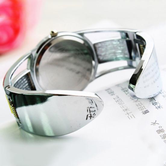 Женская мода с открытым концом кварцевый аналоговый круглый корпус браслет наручные часы