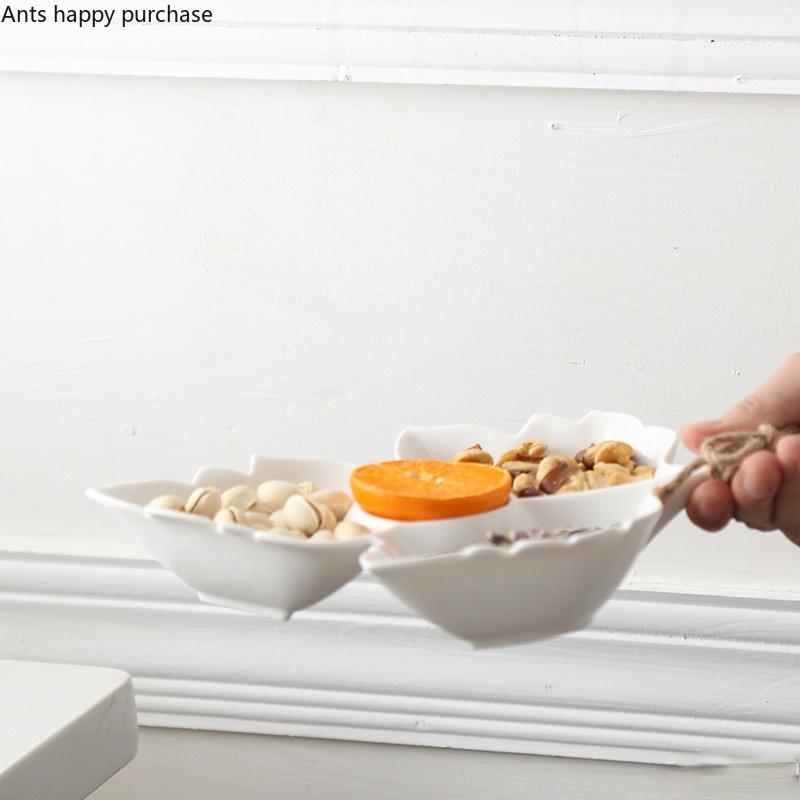 Белая керамическая тарелка Тарелка в виде кленового листа с деревянным поддоном Закуски Тарелки для сухофруктов Тарелка для закусок Главная Ваза для фруктов Тарелки для конфет