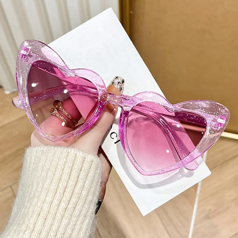Summer Women Heart-Shaped Sunglasses For Outdoor Sun Protection And Uv Blocking Fashionable Women Heart Eyewear