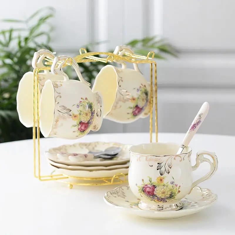Розы Цветы Костяной фарфор Кофейный сервиз Британский фарфоровый чайный сервиз Керамический горшок Сливочник Сахарница Чайник для чаепития Кофейная чашка Кружка Кофе