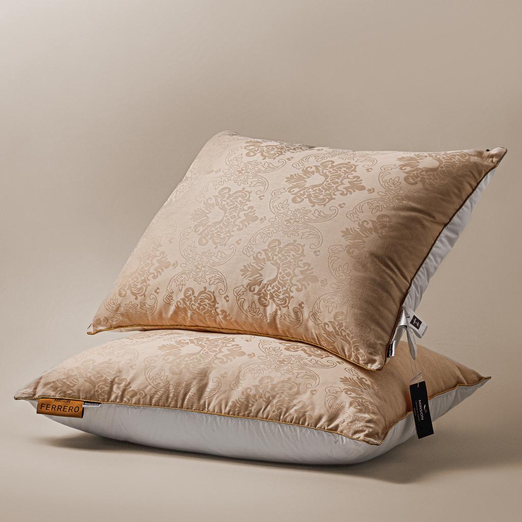Down-Filled Pillow №15-08 Gold — 70% Down, 30% Feather, Fill Power 500, Medium.