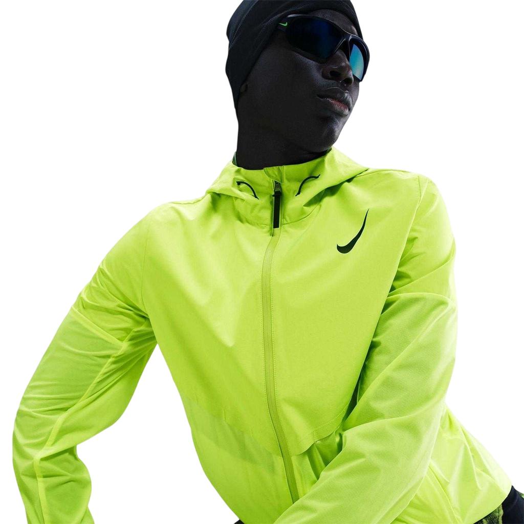 Nike Мужская водонепроницаемая беговая куртка с капюшоном Storm-FIT