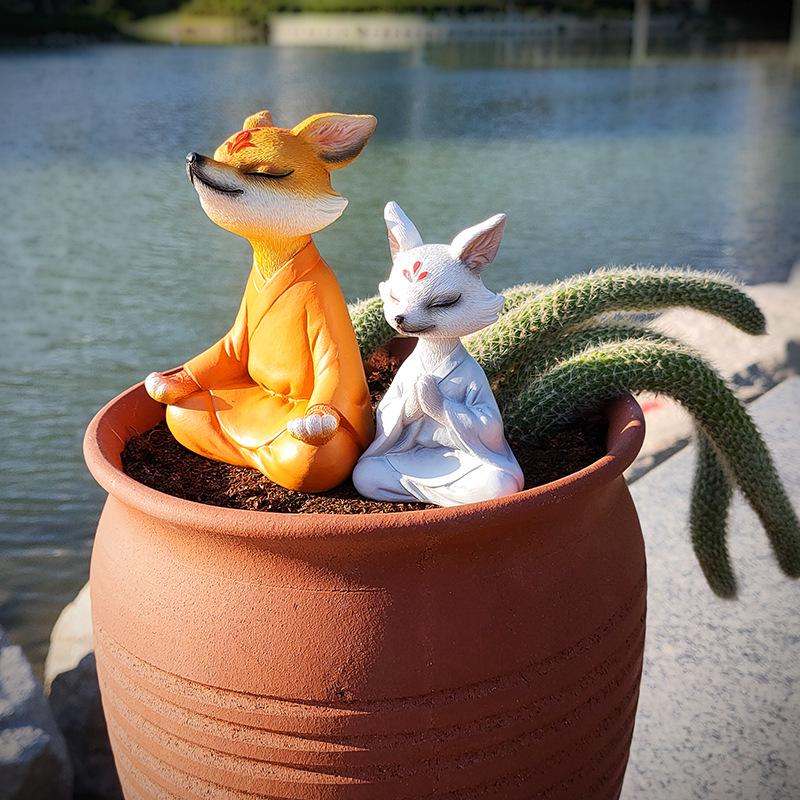 Zazen White Fox Succulent Bonsai Ornaments for Balcony or Garden Decor