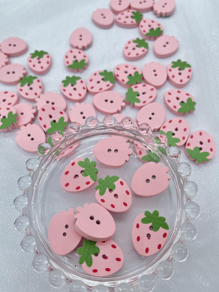 10/50Pcs Sewing Strawberry Wooden Button Supplies Sew On Pink Red Colored Wooden Clothing Decoration Handmade Scrapbook Boutons
