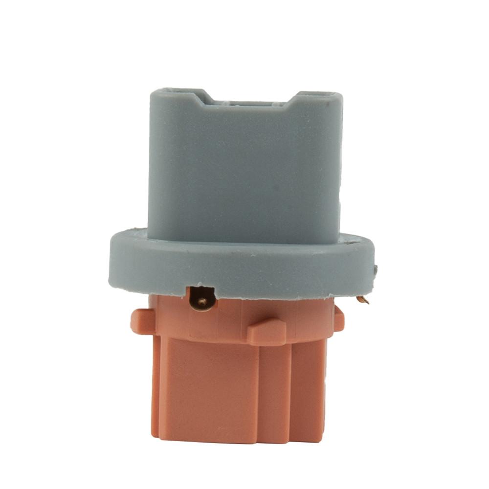 Патрон заднего фонаря для Toyota Highlander 2001-2007 9007560036