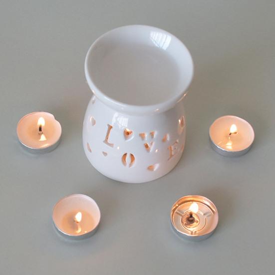 Essential Oil Burner with Spoon White Ceramic Aroma Burner Wax Melter with Cutout Design Home Tabletop Wax Warmer for Bedroom Meditation Room