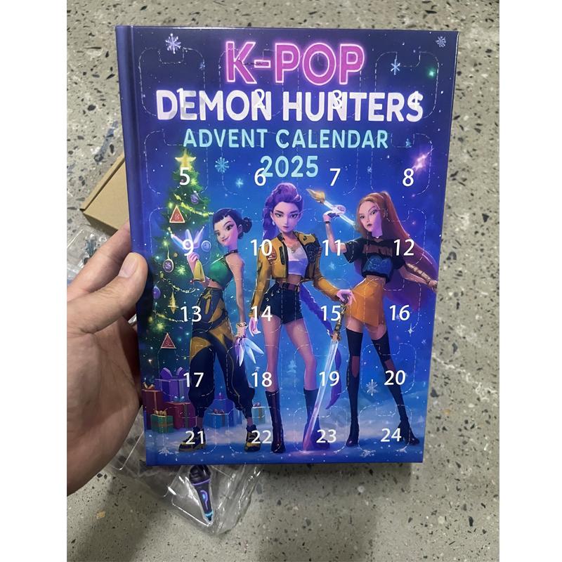 Охотники на демонов Kpop Адвент-календарь Kpop Тема Рождество; Обратный отсчет Адвент-календарь Подарок 24 дня Девичьи сувениры Рождественские подарки