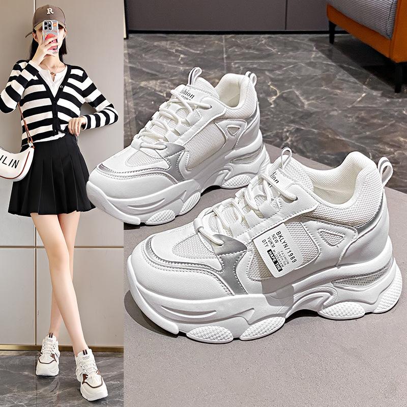 Женские кроссовки на толстой подошве, весна и осень 2025, новая корейская версия, для маленького роста, повседневные дышащие сетчатые кроссовки для женщин