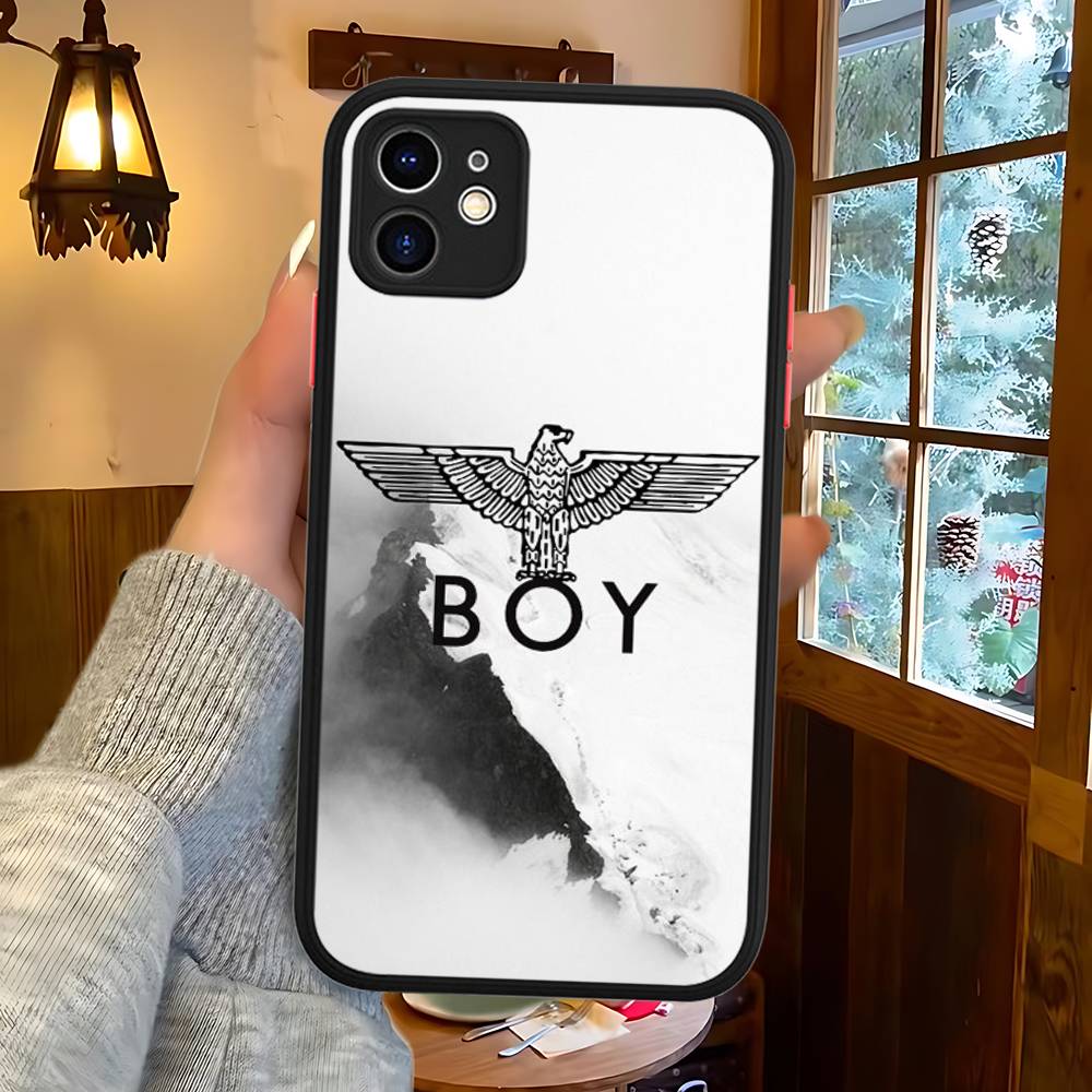 Classic Punk Logo B-Boy L-London For IPhone 16 15 14 13 12 11 Pro Max X XS MAX Plus Translucent Black Phone Cover