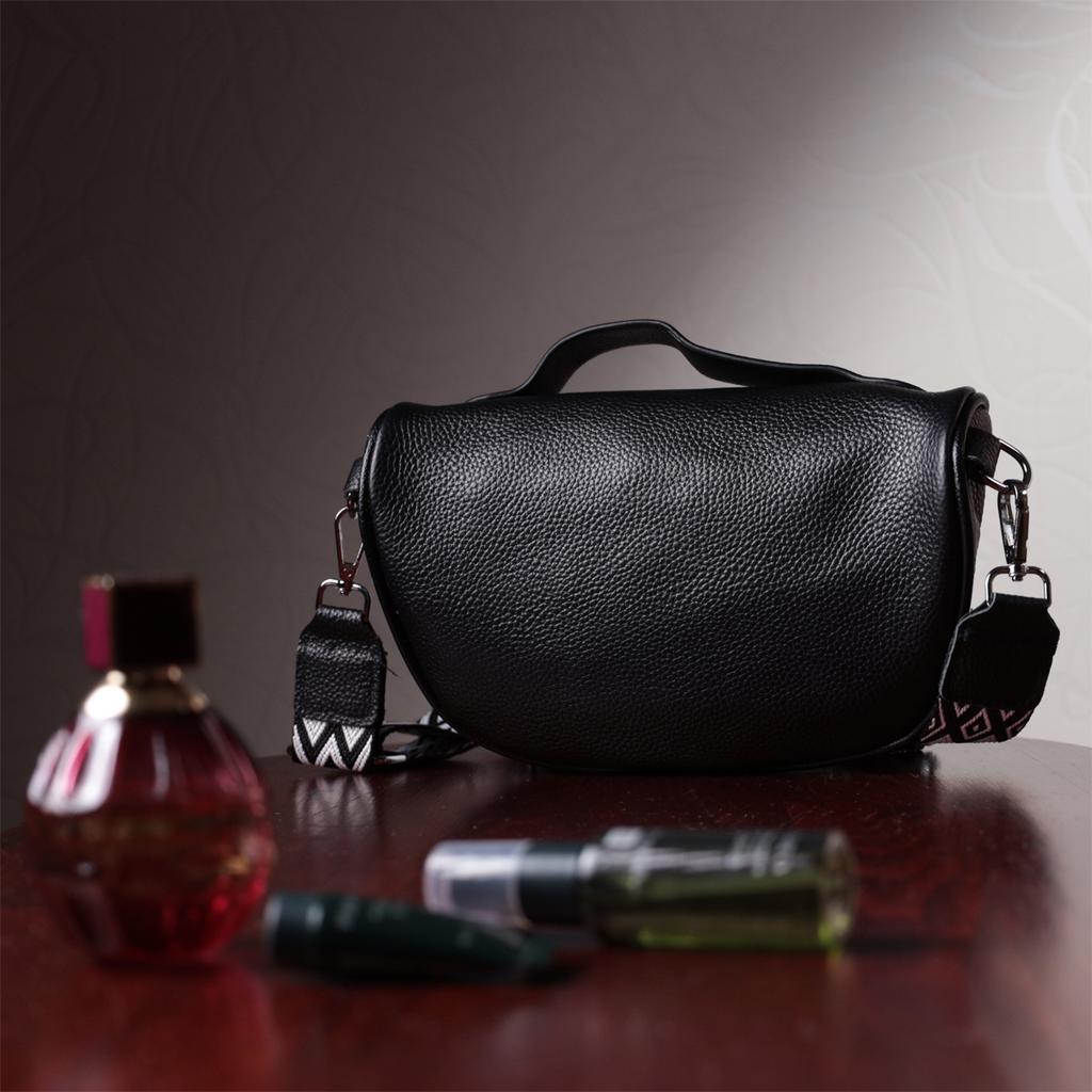 Women's Shoulder Bag In Classic Color Made of Genuine Leather Vintage 22655 Black