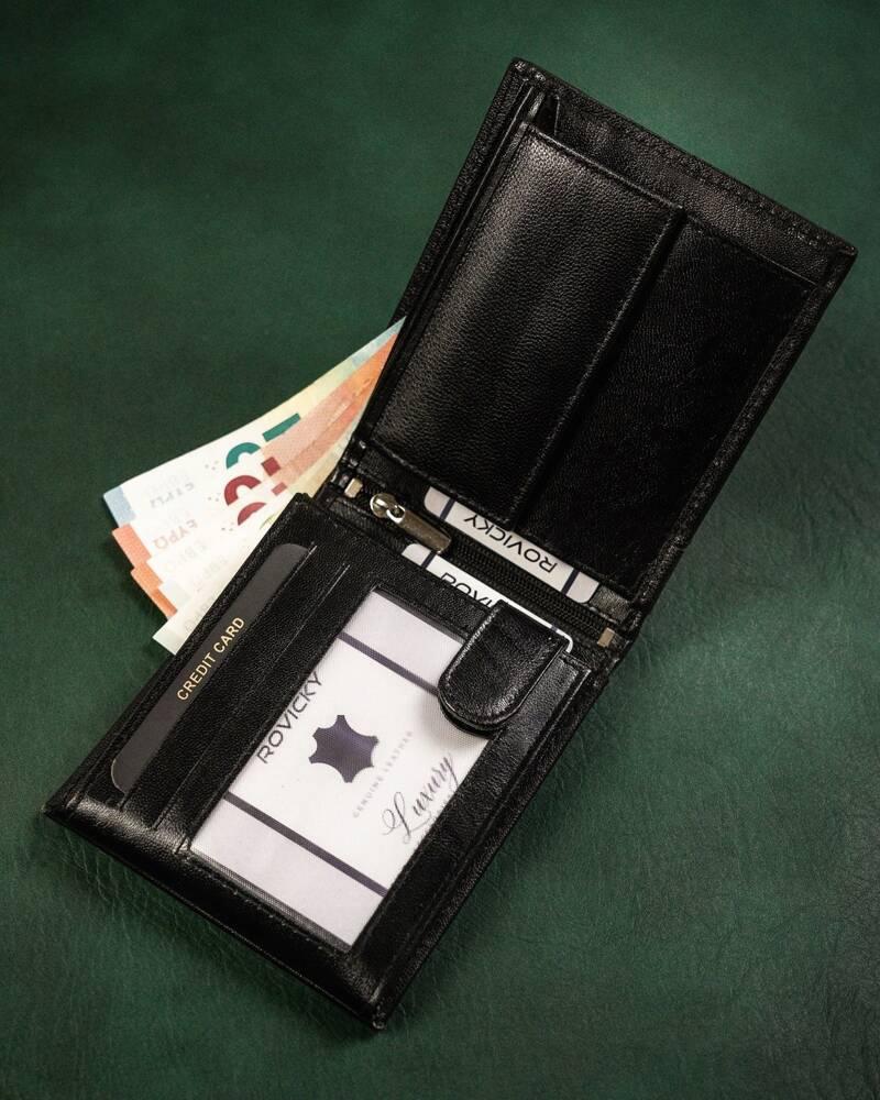 Zgrabny męski skórzany portfel z RFID od Rovicky