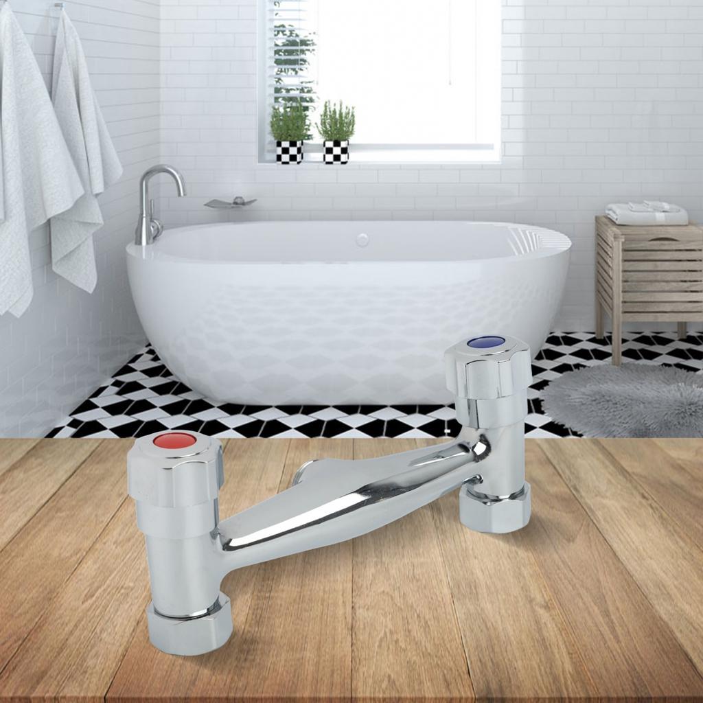 Настенный смеситель для душа с элегантной хромированной отделкой и двойным управлением