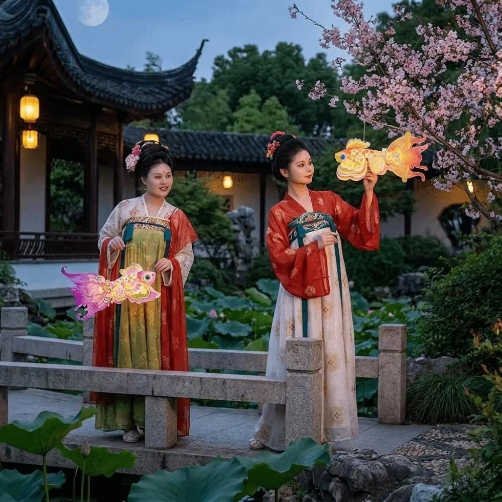 Traditional Chinese Style New Year Koi Fish Lantern Handmade Decorative Lantern Children Craft