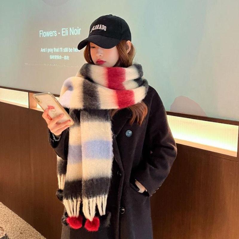 Дофаминовый мохеровый студенческий шарф Женский осенне-зимний тренд Радужный полосатый шарф Меховой помпон для тепла