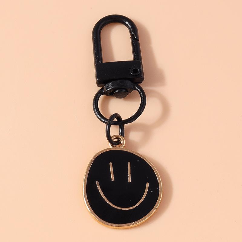 Lovely Smile Face Keychain Emoticon Keyring Pendants for Men Women Key Holder Handbag Decor Pendant DIY Jewelry Gifts
