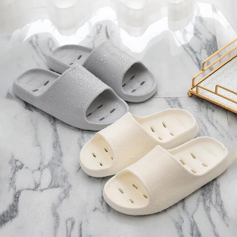 Fashion Quick-drying Cheap Women's Slippers Non-slip Soft-sole Bathroom Slippers Hollowed Out Leaky Slippers Casual Couple Home