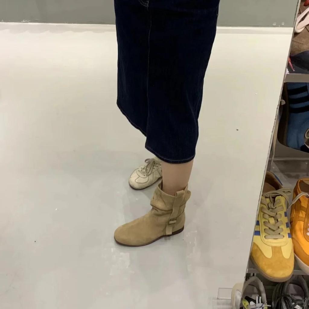 Версия из коровьей кожи 2025 осень и зима натуральная кожа ретро ниша полусапоги мартин женские сапоги западная мода на меху короткие сапоги