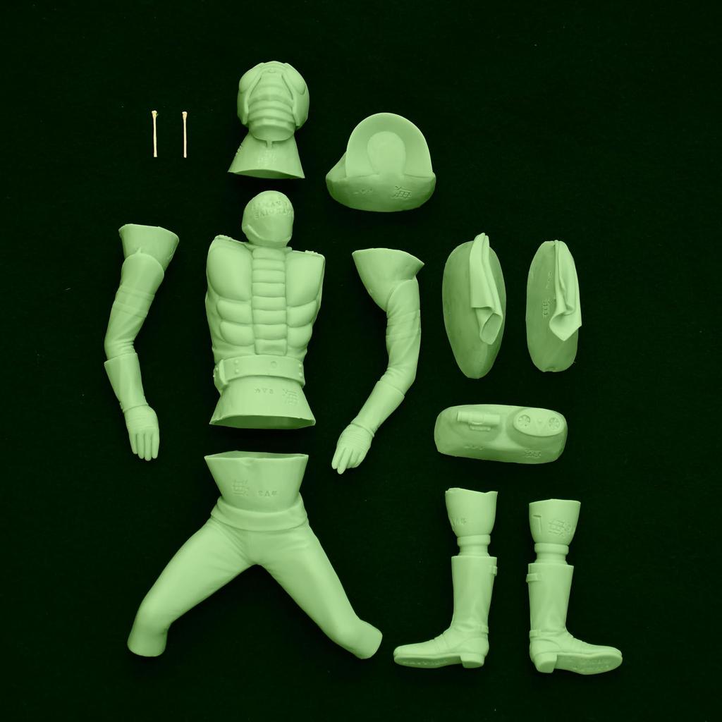 Kamen Rider V3 18 Soft Vinyl Kit Reprint Edition 18 Scale Soft Vinyl неокрашенный сборочный комплект