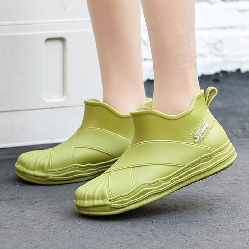 Fashion 2024 New Women's Fashion Outdoor Non-Slip Waterproof Rubber Boots Rain Boots Thick-Soled Rain Boots Women's Pull-On Rain Boots