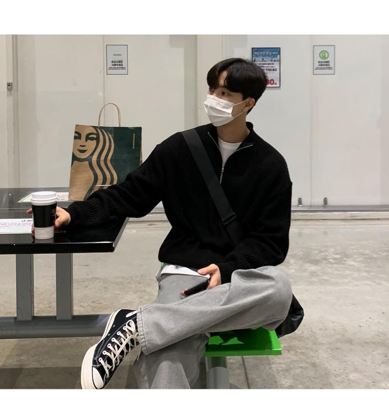 Мужской кардиган в корейском стиле с застежкой-молнией на половину длины: Осенний тренд: красивый и универсальный вязаный свитер с воротником-стойкой.